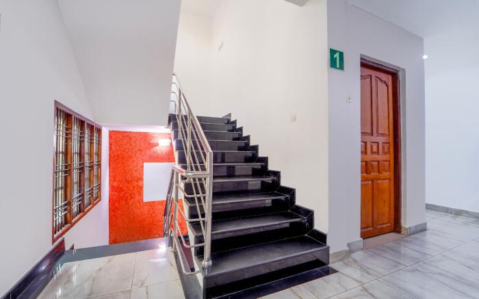 Super Townhouse City Center Ernakulam