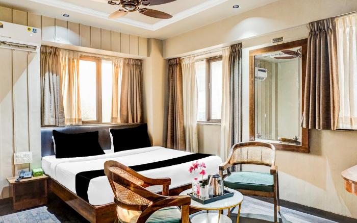 Super Townhouse Oak Viman Nagar Downtown Formerly Hotel Cilantro
