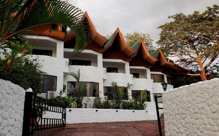 ECOTICA Boutique Hotel