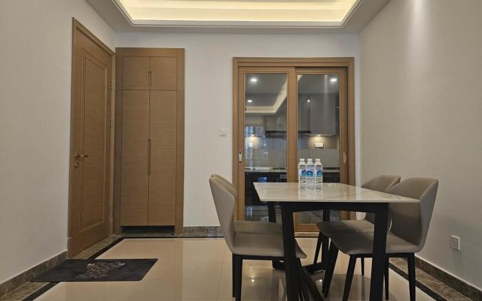 R&F Seine Region 2B1R Cozy Apt Near CIQ