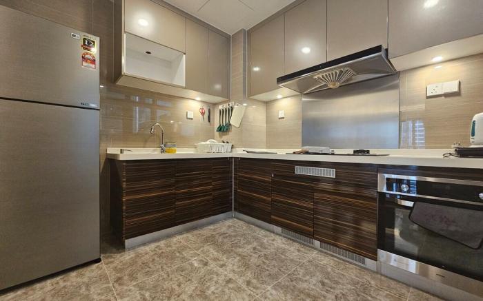 R&F Seine Region 2B1R Cozy Apt Near CIQ