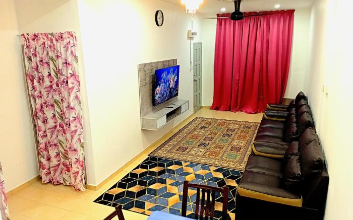 Homestay  Najihah Taman Jasin Height -3 bedrooms