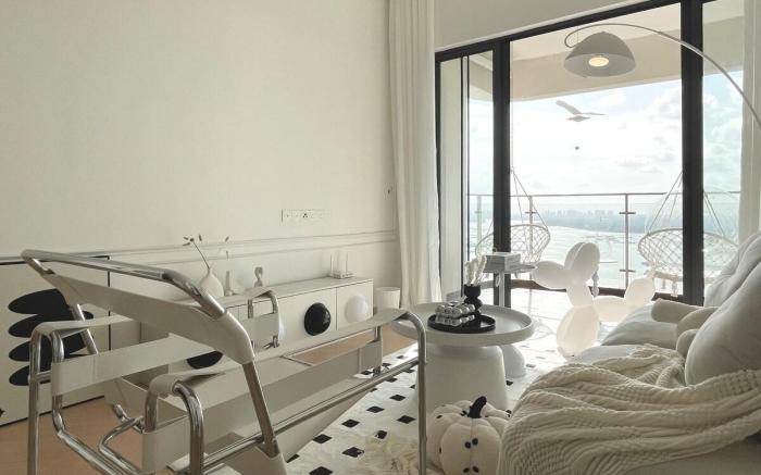 Dooga Ins-Dreamspace White Crystal Seaview Stay