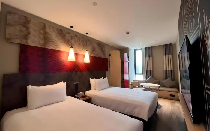 Ibis Shanghai International Tourism Resort Xiupu Road Hotel