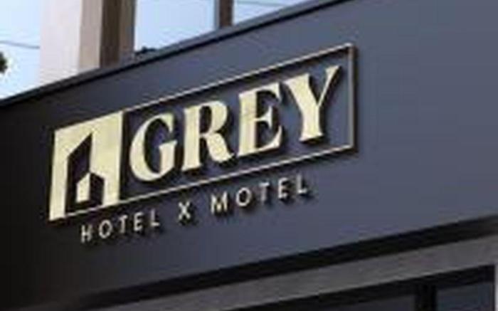 Townhouse Oak Grey Hotel Near Clark International Airport