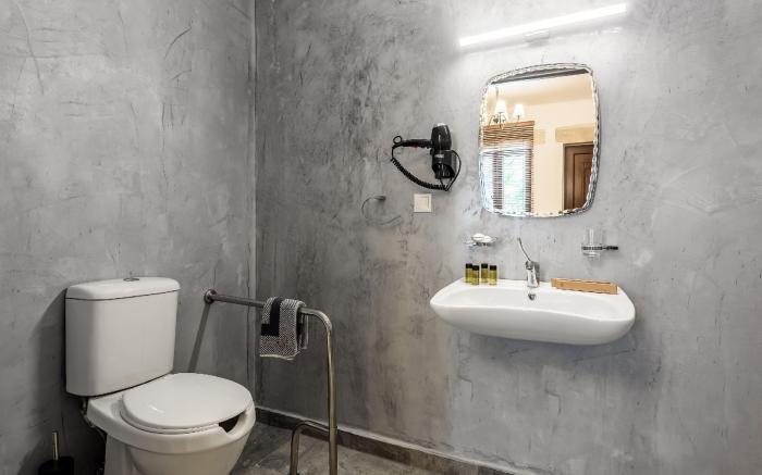 Minos Country Living Aristides Studio
