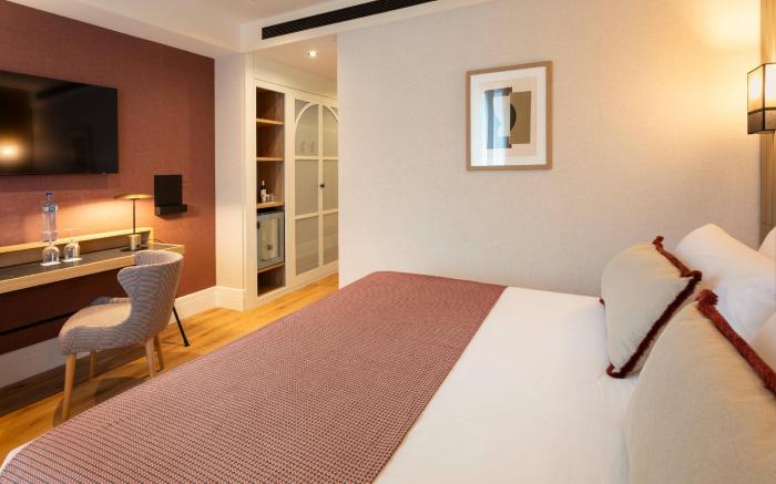 Catalonia Plaza Espana Hotel & Spa