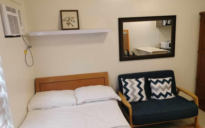 Simple and Elegant Studio Unit