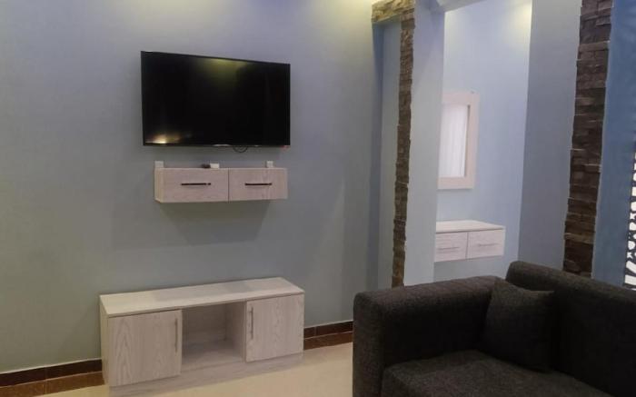 Furnished & Kitchinee Chalets, BeachFront, WI-Fi