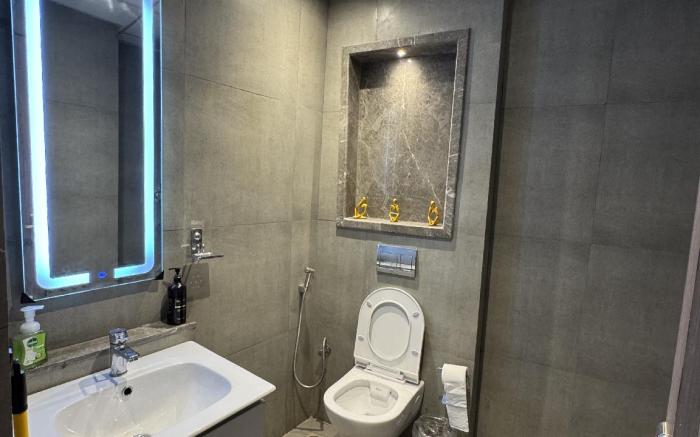 The Luxe Loft|39th floor lake or city view
