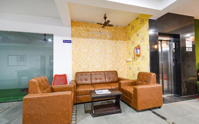 FabHotel The Botanica - Nr Hyderabad Central University, Kondapur