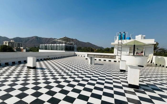 The Flora Homestay | Near Goverdhan Sagar Lake