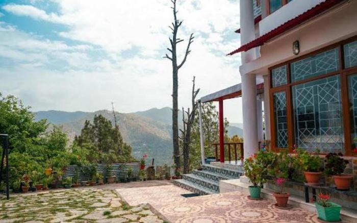 Shri Villa 