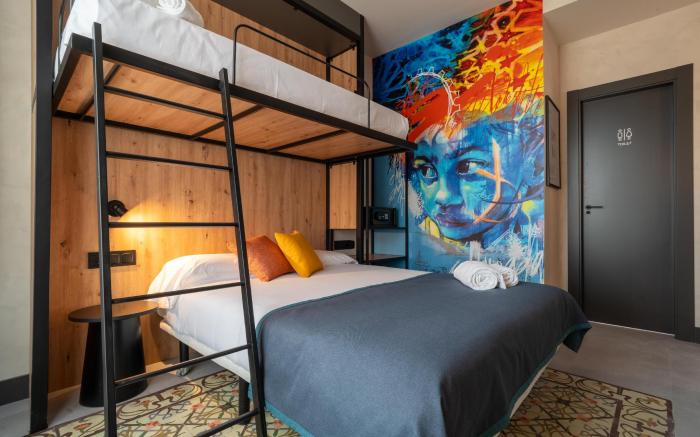 THE CENTRAL HOUSE GRANADA ELVIRA