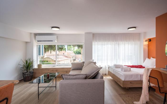 Filotimo Apartment by Senaon Urban Living