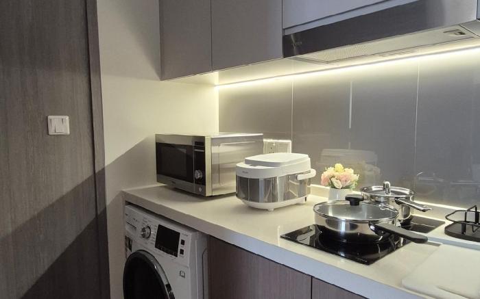 RelaxCondo Bukit Bintang Free Netflix Wifi