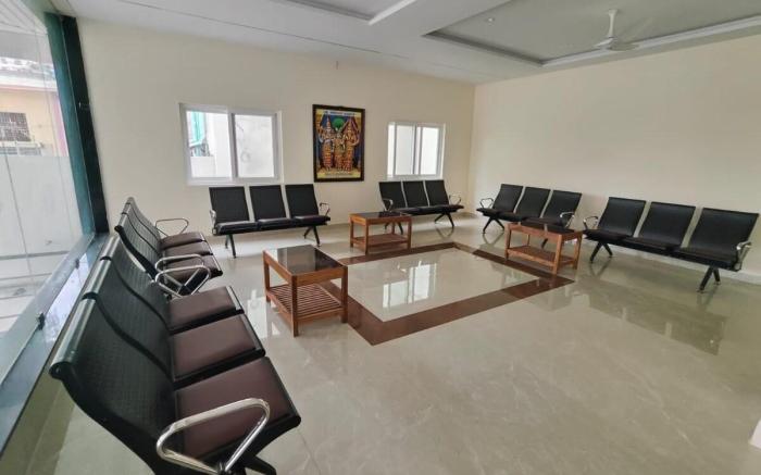 Sri Abirami Mahal - Family Room with Balcony