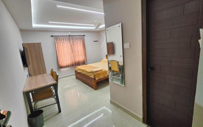 Sri Abirami Mahal - Room