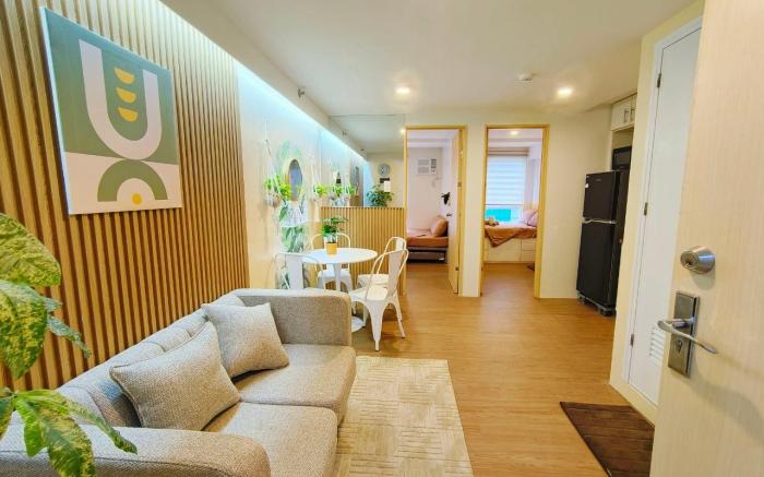 Cadence Place 2BR Pasig Condo for 6pax w/ Parking