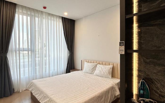 1 BR Lumiere Riverside - Bikini view West tower