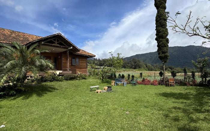 Ni hills villa and camp