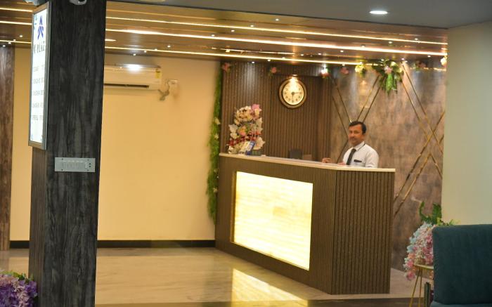 HOTEL M PLAZA DHULAGAR
