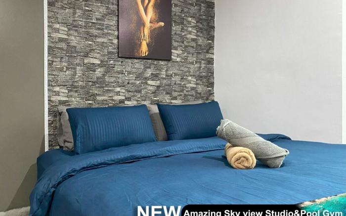 Amazing Century Spire Makati High Floor View 4320