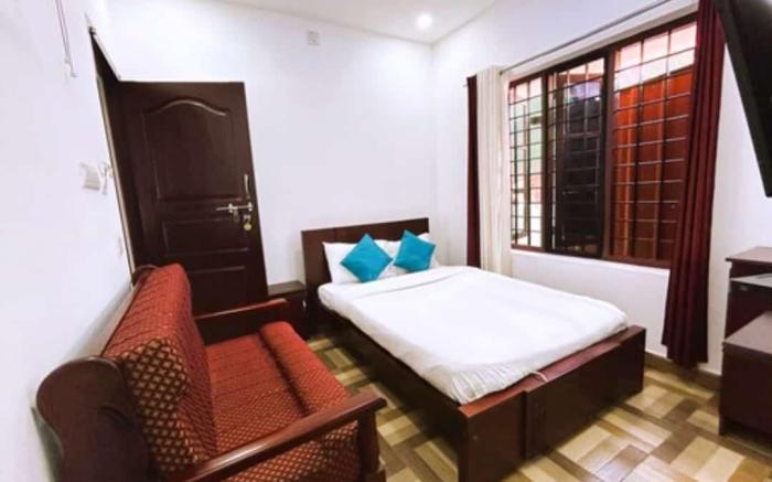 GOOD ROOMS