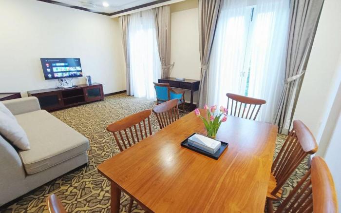 1-81 Riviera 2BR 4pax Private Suite - YouTube/WiFi