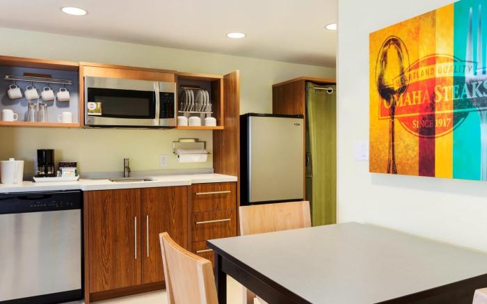Home2 Suites by Hilton Omaha West, NE