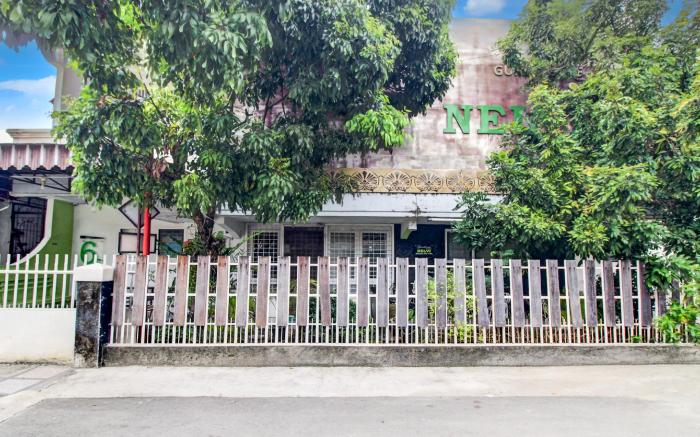 Hotel O Jalan Jenderal Sudirman Near Imam Bonjol Square Formerly Nelvi Guest House