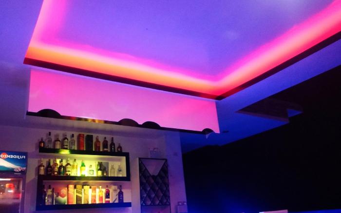 Strangers Inn&Bar (room#3)