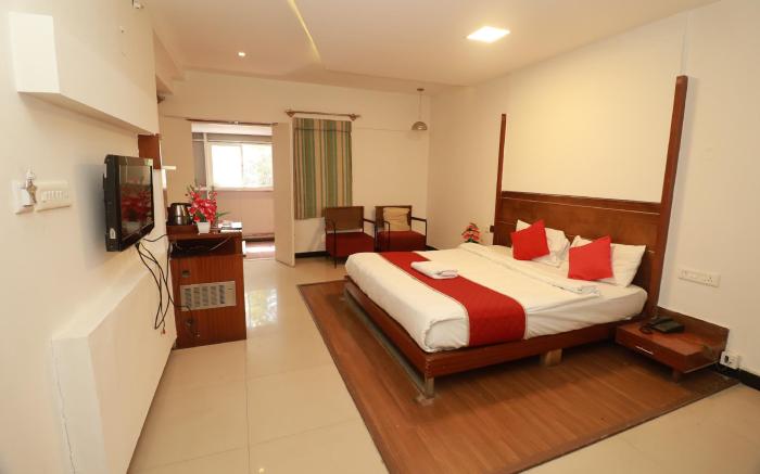 SRI VISHNU INN