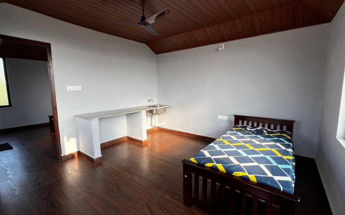 Hassle-free rooftop cabin (near Manipal)