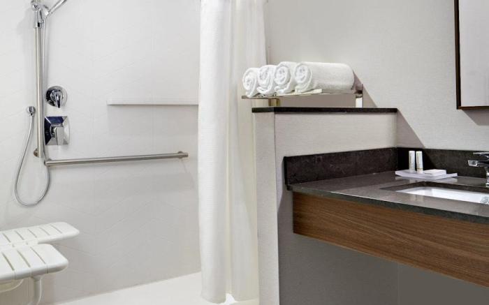 Fairfield by Marriott Inn & Suites Fayetteville