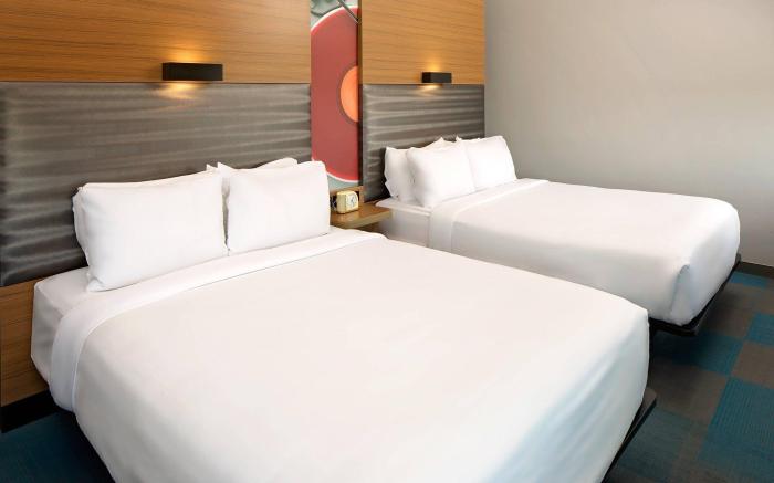Aloft Green Bay