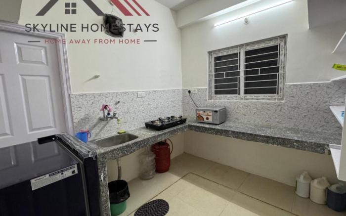 Grand 3BHK Apartment in Tolichowki (by SH)