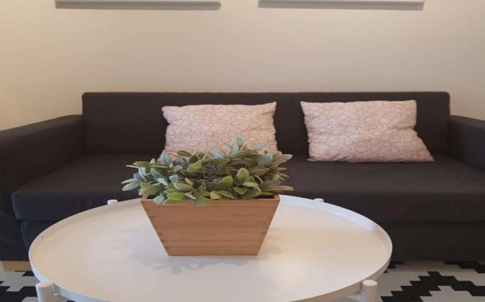 Lung's Cozy 1 Bedroom Parahyangan Residence