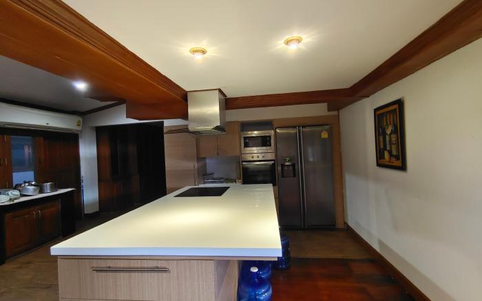 Phoenix Golf Luxury Villa