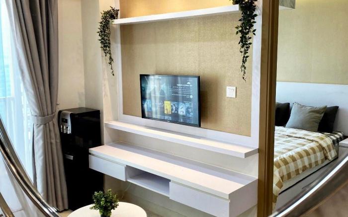 One Bedroom Apartment Taman Anggrek Residences F56