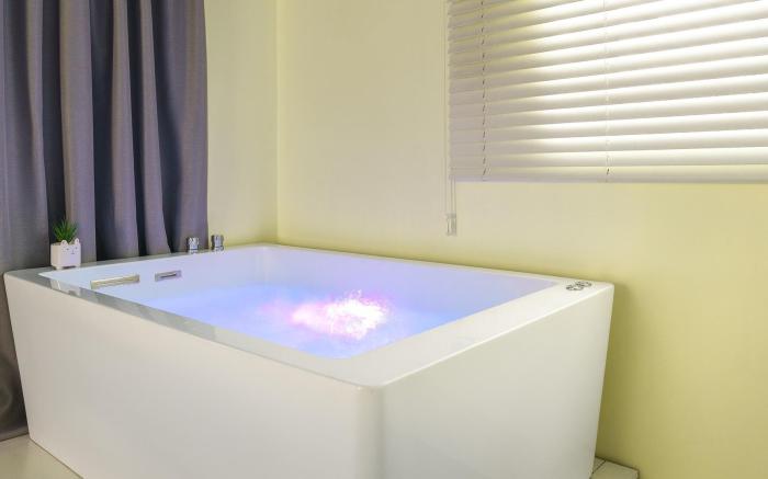 Yeongheungdo Sunset Spa Pension