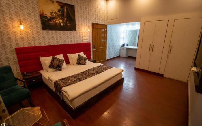 Haveli Banquet & Resort