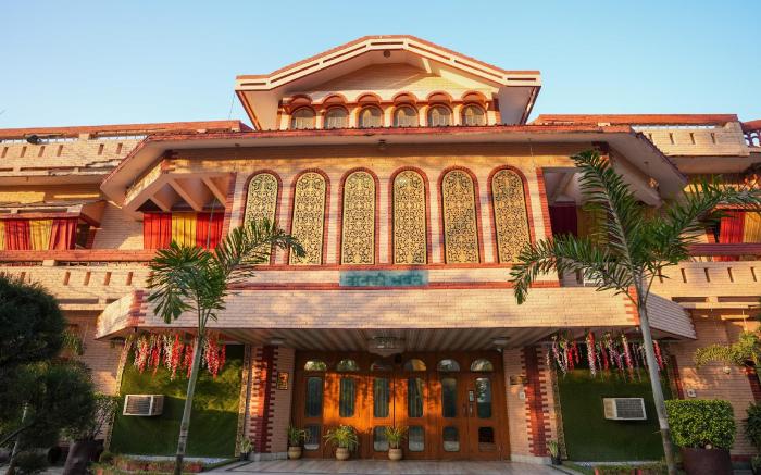 Haveli Banquet & Resort
