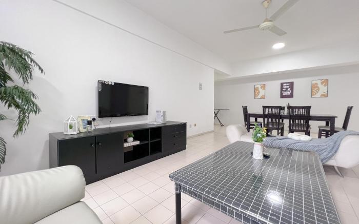 Fahrenheit Suites 16Pax DeluxeFamilySuite 04