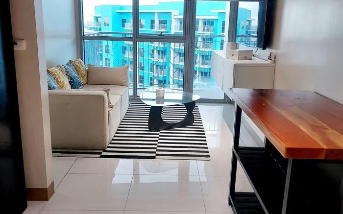 19Haitch - 1br condo unit in Paranaque