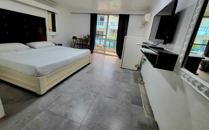OYO 1141 Healing Condo Hotel