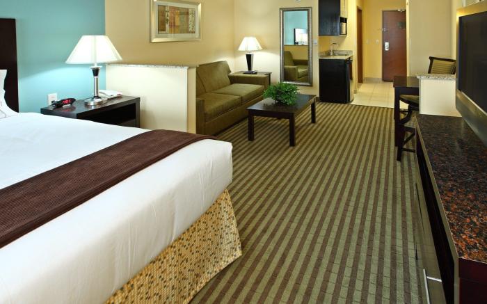 Holiday Inn Express Hotel & Suites Carthage By IHG