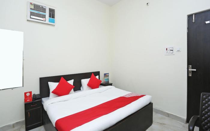 OYO 16904 Hotel Maharaja Palace