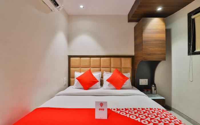 OYO 1389 Hotel Relax Inn