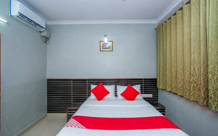 Hotel O White Fort Near Lalbagh Botanical Garden